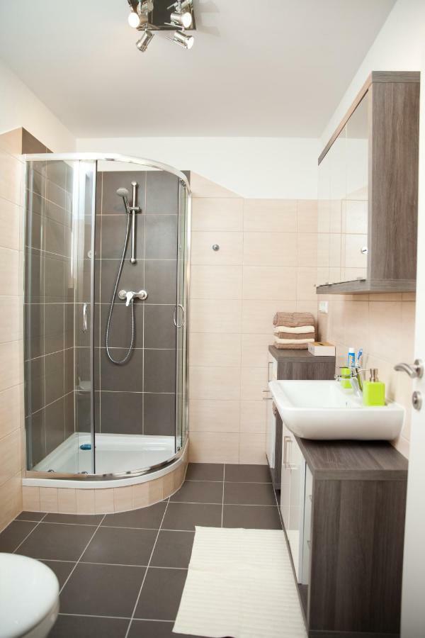 Haus Rosy Ferienwohnung Штубенберг Экстерьер фото